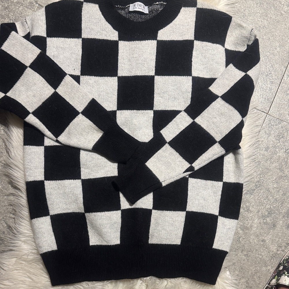 Checkered Black and White Women's Black sz L nwotSweater